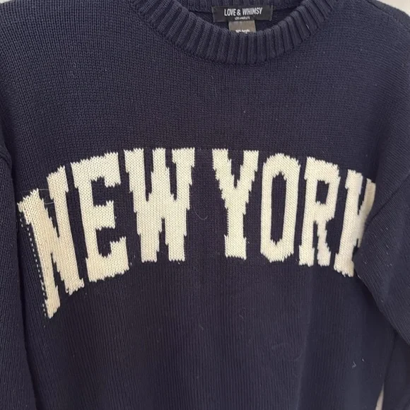Boutique NEW YORK Womens Sweater Navy Blue size small Love and whiskey brand - Picture 2 of 4